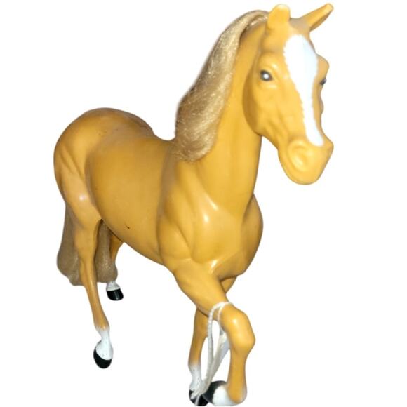 1980 VNTG Mattel Barbie's Palomino Horse Dallas, Blaze Face, Rooted Mane Tail - Picture 2 of 10